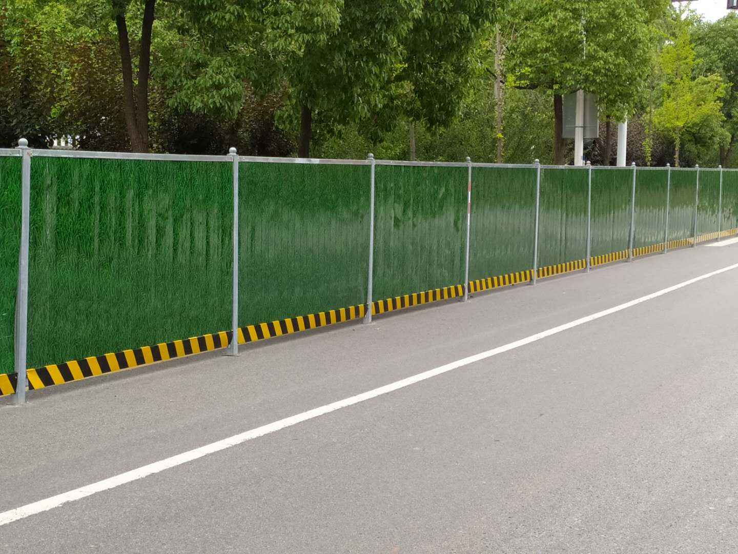 彩鋼瓦施工圍擋 彩鋼瓦施工圍擋